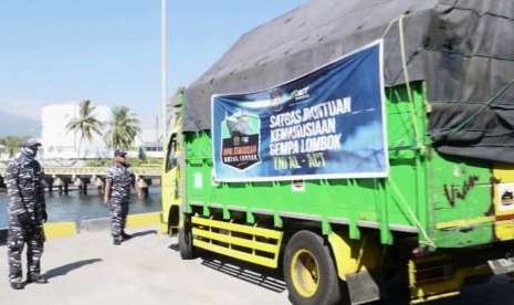 Bantuan logistik dari ACT dan TNI AL untuk korban gempa Lombok, NTB.