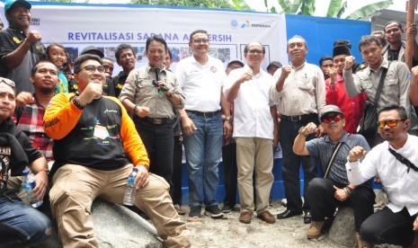 Bantuan Pekerja Pertamina. Serikat pekerja Pertamina menyalurkan bantuan untuk korban gempa Sulawesi Tengah.