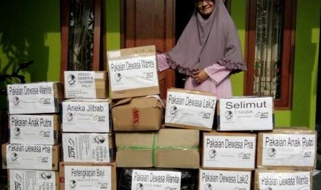 Bantuan Salimah Kudus untuk korban gempa di Palu, Sulteng.