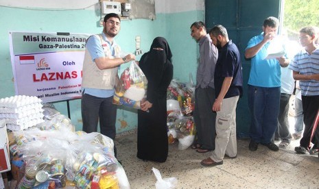 Bantuan sembako dari Laznas BSM untuk masyarakat Gaza