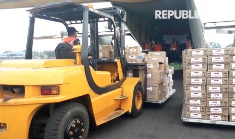 Bantuan untuk korban tragedi kemanusiaan di Rohingya siap di berangkatkan langsung ke Myanmar menggunakan pesawat hercules TNI AU.