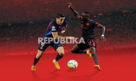 Strker Barcelona Robert Lewandowski Vs striker Bayern Muenchen Sadio Mane (kanan).