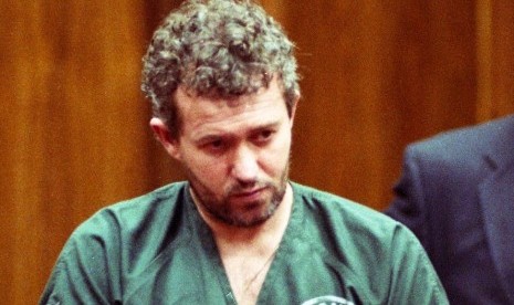 Barry Bennell saat menerima hukuman sembilan tahun penjara pada 1998 di Amerika Serikat atas kasus pelecehan sesksual terhadap anak. 