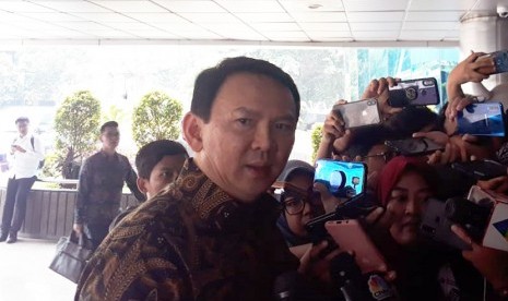 Basuki Tjahaja Purnama atau Ahok jadi kandidat kepala Badan Otorita Ibu Kota Baru.