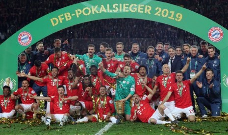 Bayern Muenchen juarai DFB Pokal.