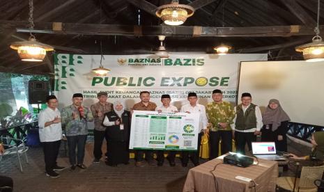 Baznas Bazis DKI Jakarta menggelar Public Expose hasil audit keuangan tahun 2022, di bilangan Tanah Abang, Jakarta, Selasa (4/4/2023). Dari hasil audit ini, Baznas Bazis DKI meraih predikat Wajar Tanpa Pengecualian. 