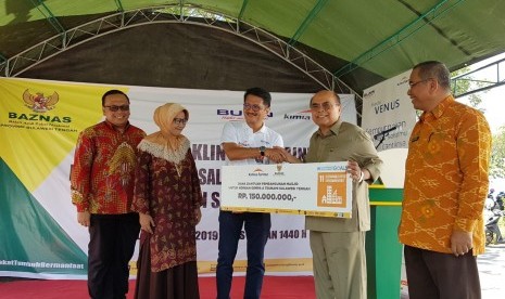 Baznas dan Kimia Farma mendirikan klinik kontainer di Sulteng.