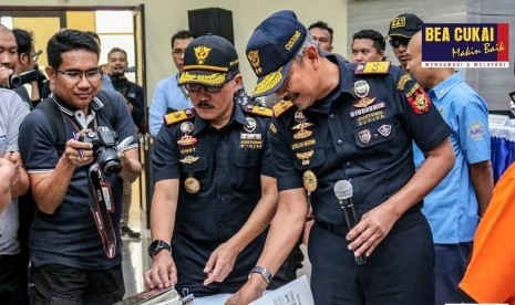 Bea Cukai Bandung menggagalkan upaya penyelundupan narkotika jenis sabu.