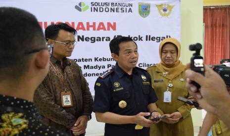 Bea Cukai Cilacap memusnahkan ratusan ribu rokok ilegal senilai Rp 865 juta hasil penindakan periode April 2023 hingga Juni 2023.