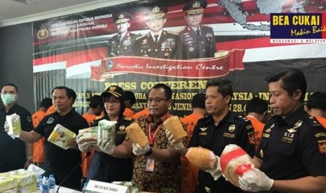 Bea Cukai dan Bareskrim Polri gelar konferensi pers penindakan narkotika dengan barang bukti berupa 23 kilogram sabu dan 28.000 butir ekstasi.