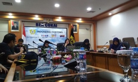 Bea Cukai kembali diundang mengikuti konferensi virtual World Customs Organization (WCO) sebagai presentator dalam The 2nd WCO Working Group Meeting on Gender Equality and Diversity (WG-GED), Selasa (8/5). 