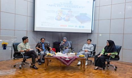 Bedah buku Tasawuf yang diselenggarakan UIN Jakarta bersama Turos Pustaka 