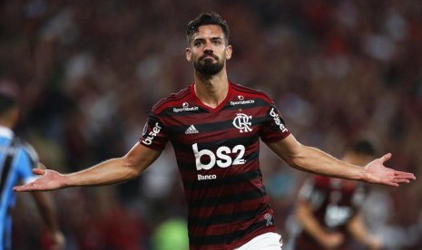 Bek Flamengo, Pablo Mari yang kini membela Arsenal.(EPA-EFE/MARCELO SAYAO)