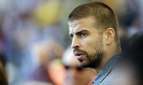 Bek Gerard Pique.