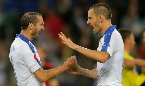 Bek Juventus dan timnas Italia, Giorgio Chiellini (kiri) dan Leonardo Bonucci.