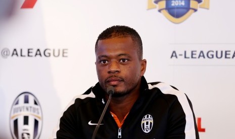 Bek Juventus, Patrice Evra.