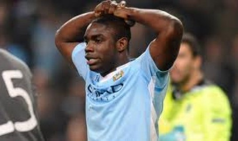 Bek Manchester City, Micah Richards.