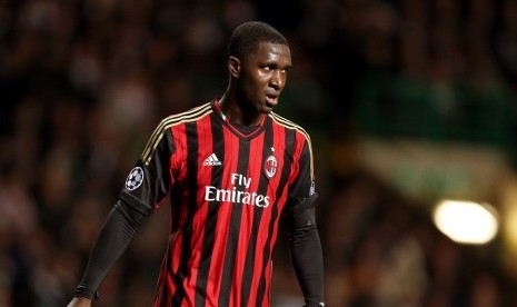 Bek tengah AC Milan Christian Zapata