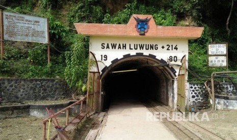 Bekas tambang batu bara Ombilin Sumatera Barat ditutup dan dijadikan sebagai museum pendidikan tambang.