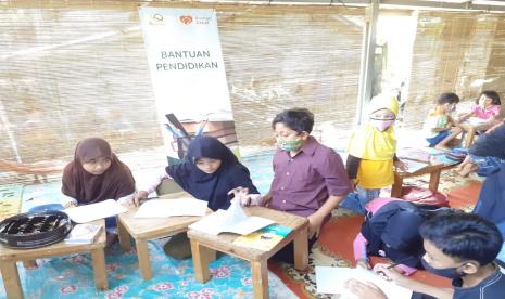 Rumah Zakat Dorong Peserta Bimbel Belajar Mandiri