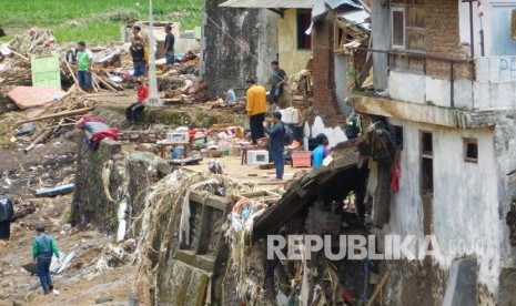 Bencana banjir dan longsor di Garut ,Jawa Barat.