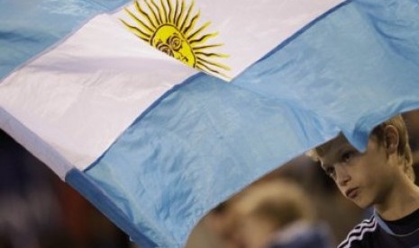 Bendera Argentina. Argentina tarik pajak orang kaya untuk penanganan Covid-19