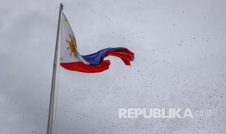 Ilustrasi bendera Filipina. Filipina masukkan tenaga nuklir dan bersiap menghentikan pembangkit listrik tenaga batu bara.