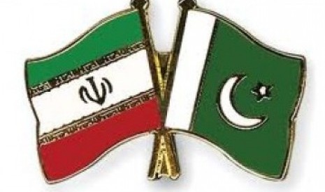 Bendera Iran dan Pakistan (Ilustrasi)