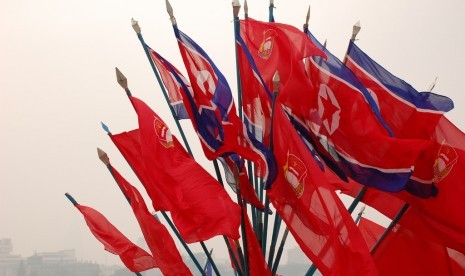 Bendera Korea Utara. China ingin menjaga interaksi tingkat tinggi dan koordinasi dengan Korut.