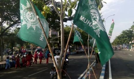 Bendera Muhammadiyah di arena Muktamar Solo.