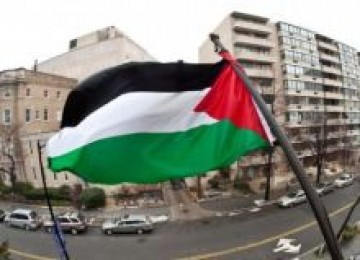 Bendera Palestina yang berkibar di Kantor PLO, Washington DC, Amerika Serikat