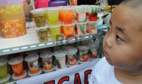 Beragam hidangan pembatal puasa banyak dijajakan di sejumlah pasar kuliner khusus Ramadhan.