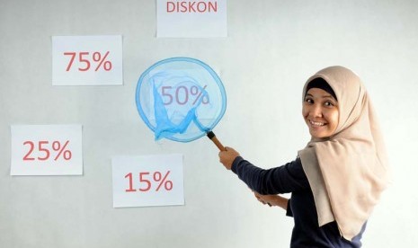 Berburu diskon (ilustrasi).