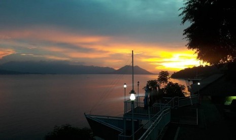  Berburu Indahnya Sunset di Waduk Jatiluhur