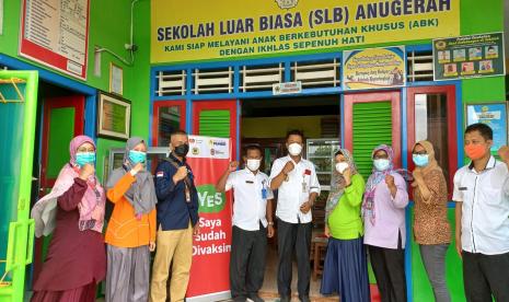 Bertepatan dengan Hari Pahlawan yakni 10 November 2021, Indonesia Power bersama Rumah Zakat wujudkan aksi vaksinasi dan bantuan operasional untuk Sekolah Luar Biasa (SLB) Anugerahdi Kepoh, Desa Tohudan, Kecamatan Colomadu, Kabupaten Karanganyar. Anak-anak siswa asrama SLB Anugerah sejak pagi telah bersiap-siap menyambut tim dari Indonesia Power dan Rumah Zakat.