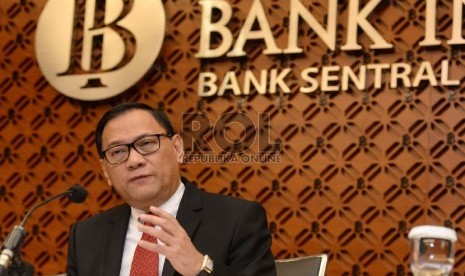 BI Rate Bertahan 7,50 Persen: Gubernur Bank Indonesia. Agus D.W. Martowardojo saat konferensi pers BI Rate di Gedung Bank Indonesia, Jakarta, Selasa (19/5).