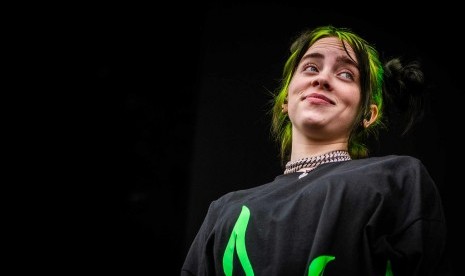 Billie Eilish menyabet tiga penghargaan Billboard Music Awards 2020.