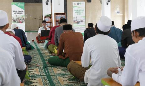 Lapas Suliki bersama Kemenag Matangkan Lapas Berbasis Pesantren. Foto:   Pesantren di lapas (ilustrasi).