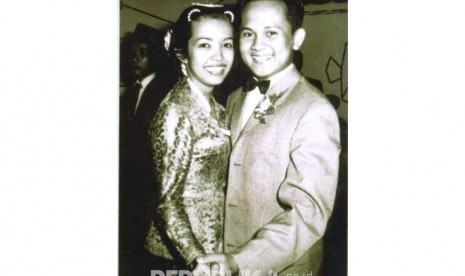 BJ. Habibie bersama Ainun Habibie