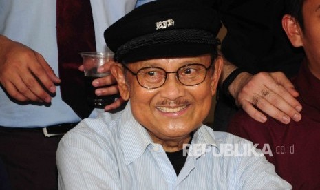 BJ Habibie (Foto: Agung Supriyanto/Republika)