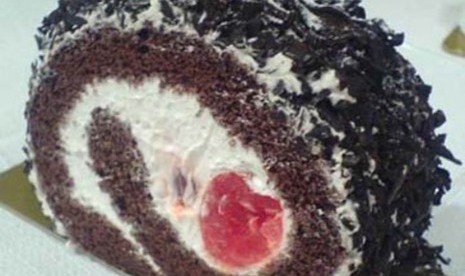 Black forest roll