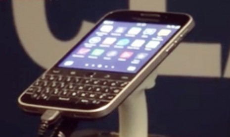 Blackberry Classic. Dulu, BlackBerry ada di mana-mana sebelum iPhone dan Android hadir. 