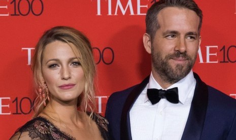 Ryan Reynolds dan Blake Lively mengumumkan berdonasi senilai 1 juta dolar AS untuk wabah corona (Foto: pasanganBlake Lively dan Ryan Reynolds)