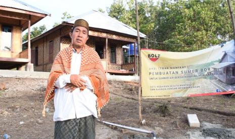 BMH bersama Bolt Humanity membangun sumur bor untuk pesantren mualaf Baudy di Kampung Ciater, Desa Cibungur, Kecamatan Leuwidamar, Lebak,  Banten.