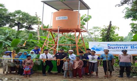 BMH Perwakilan Jawa Timur telah berhasil membangun 52 sumur bor di berbagai desa, kecamatan dan kabupaten/kota di wilayah Jatim.