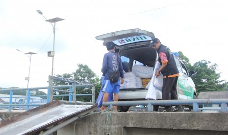 BMH Perwakilan Kalimantan Timur mengirimkan paket Ramadhan ke Mahakam Hulu (Mahulu) di pedalaman Kalimantan Timur.