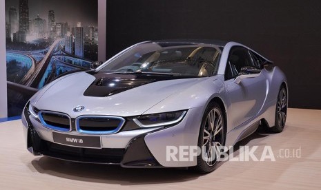 BMW i8