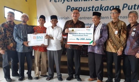 BNI Syariah bersama BNI dan Yayasan Hasanah Titik bersinergi memberikan bantuan gedung perpustakaan 3 (tiga) lantai beserta fasilitasnya serta layanan payment point bagi Pesantren Modern Internasional (PMI) Dea Malela, Sumbawa Besar, Nusa Tenggara Barat.