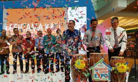 BNI Syariah menggelar pameran perumahan Hasanah Griya Expo di Grand City Mall Surabaya yang berlangsung hingga 31 Juli 2018.