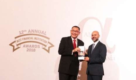 BNI Syariah meraih penghargaan sebagai The Best Islamic Finance Commercial Bank in Indonesia tahun 2018 di wilayah Asia Tenggara dalam acara 12th Annual Best Financial Institution Awards & 8th Annual Corporate Awards 2018. Penghargaan tersebut diberikan oleh CEO Alpha Southeast Asia Singapura, Shiddiq Bazarwala kepada Direktur Utama BNI Syariah, Abdullah Firman Wibowo di Hotel Shangri-La Singapura, Selasa (18/9).